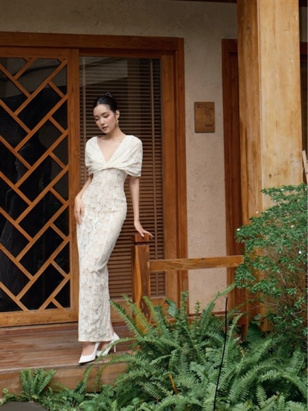 ĐIỀM PHỤNG HOA DRESS