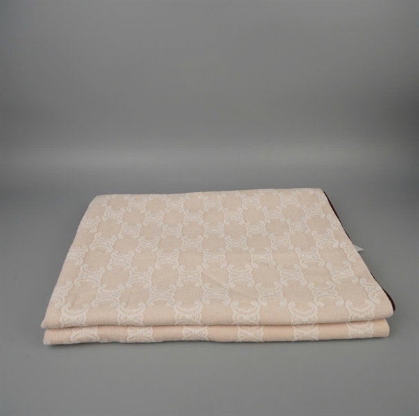 Chăn mền Celine màu nude viền xám +