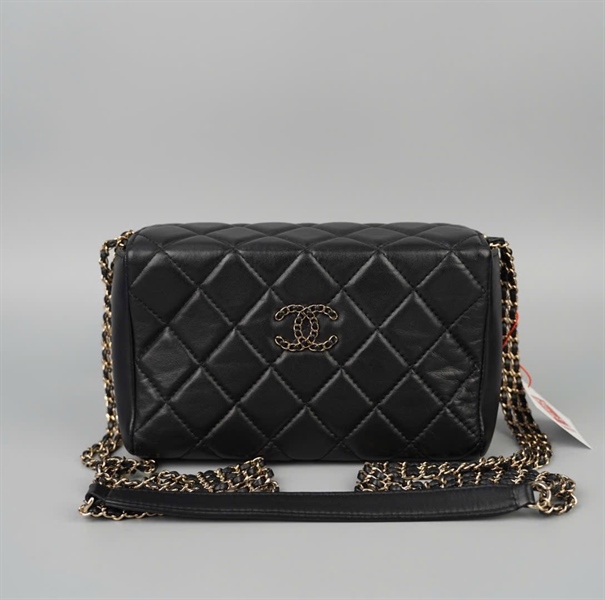 Túi Chanel đen hình hộp (G9L72724) sz20 (HC)+
