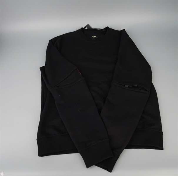 Áo thun Fendi dài tay màu đen +