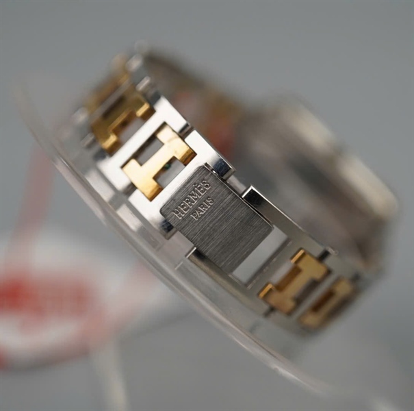 Đồng hồ Hermes vuông mắt xích (HC) +