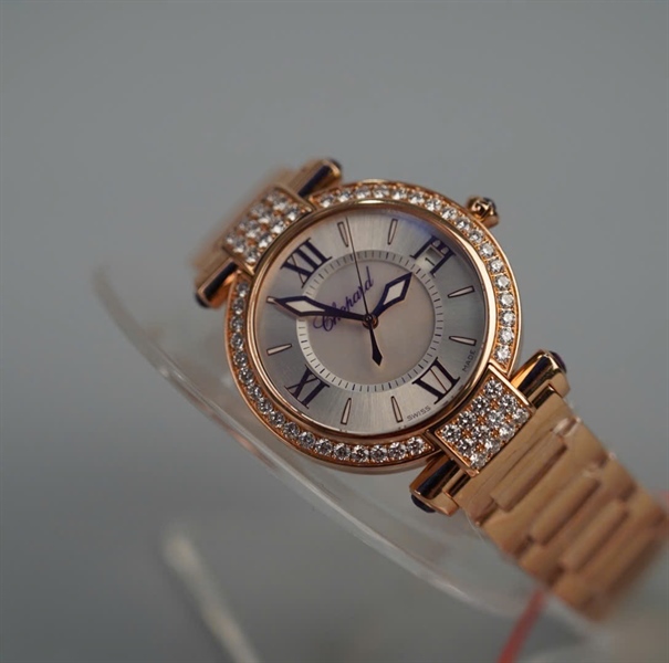 Đồng hồ Chopard tròn đính đá (1849149) (HC) +