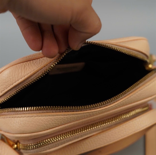 Túi BBR đeo chéo màu nude (ITGUEPRO13ARZ) sz19 KG+