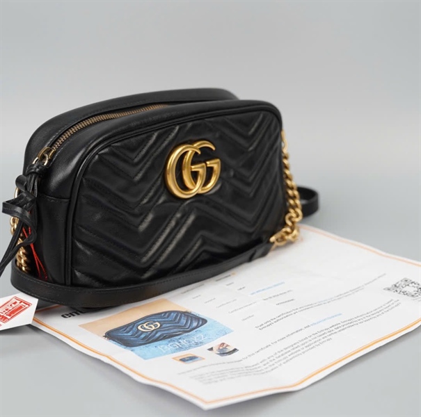 Túi GG đeo chéo màu đen (447632520981) sz23 KG+