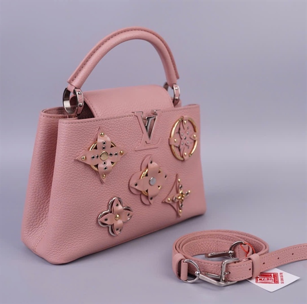 Túi LV Capu hồng đính hoa (AH2197) sz26 (HC)+