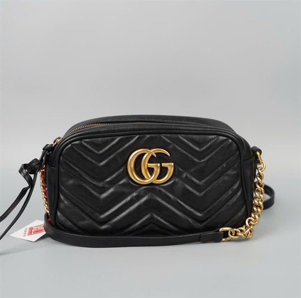 Túi GG đeo chéo màu đen (447632520981) sz23 KG+