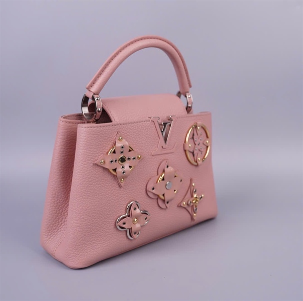 Túi LV Capu hồng đính hoa (AH2197) sz26 (HC)+