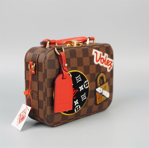 Túi LV Stories Box ô vuông nâu thêu hình (SN3108) sz19 KG+