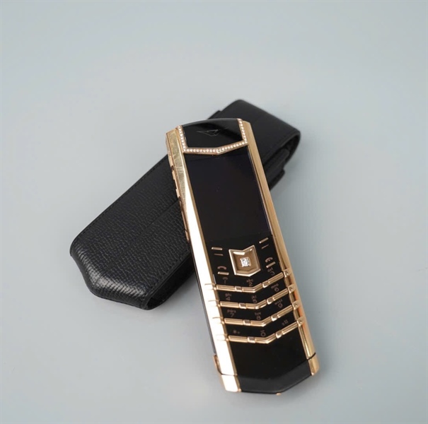 Điện thoại Vertu đen viền vàng (S-129355) (HC) KG+