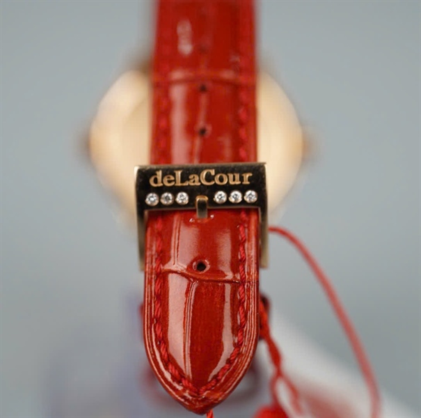 Đồng hồ Delacour dây đỏ (No581) (HC) KG+