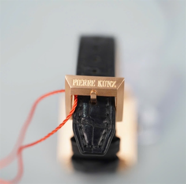 Đồng hồ Geneve dây đen mặt vuông (No00) (HC) KG+