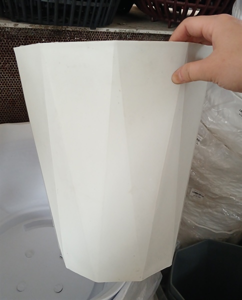 Chậu Nhựa K3-duoc-ban-tai-Chợ gốm Bảo Lộc