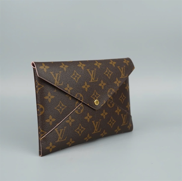 Ví LV bao thư hoa nâu lòng hồng SN4158 (LT)KG+