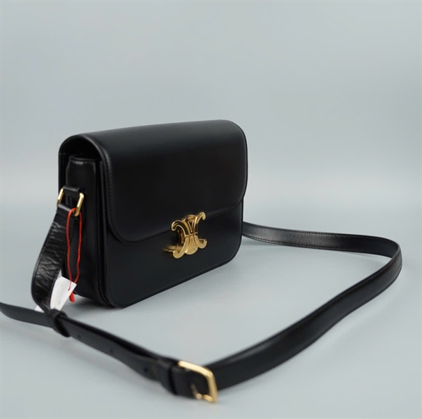 Túi Celine màu đen khóa vàng sz22 (BQ) KG+