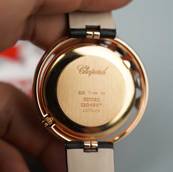 Đồng hồ Chopard Sparkling sz43 dây đen mặt tròn đính ngôi sao (137626-610022)) (HC)+