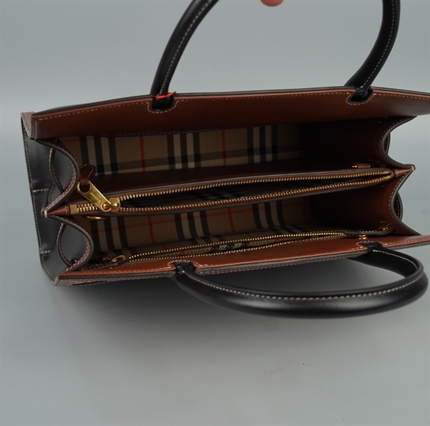 Túi BBR màu đen viền nâu sz32 KG+