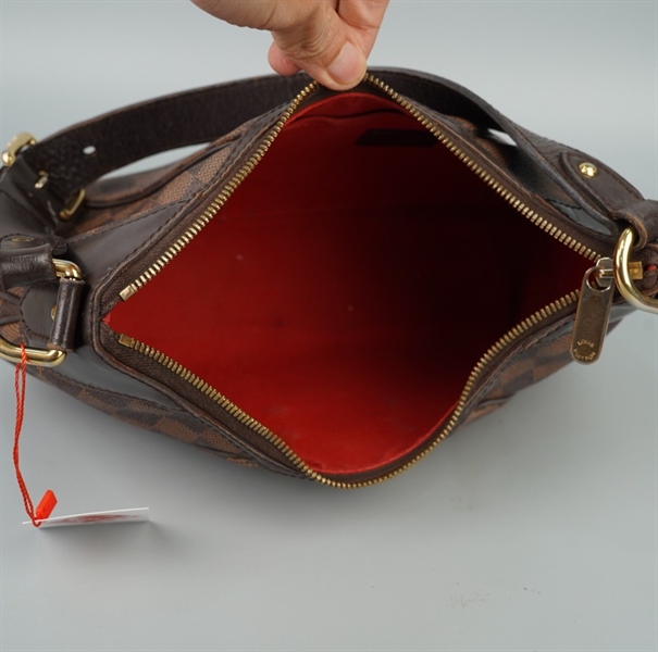 Túi LV kẹp nách ô vuông nâu tag vàng sz31 KG+