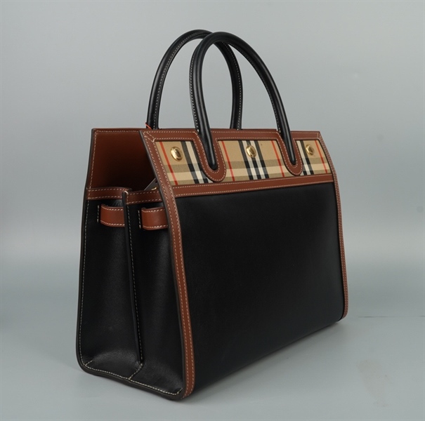 Túi BBR màu đen viền nâu sz32 KG+