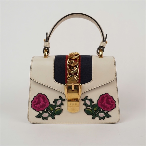 Túi GG Sylvie trắng thêu hoa 2strap sz20 (PN) KG+