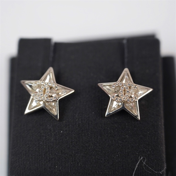 Bông tai Chanel ngôi sao KG+