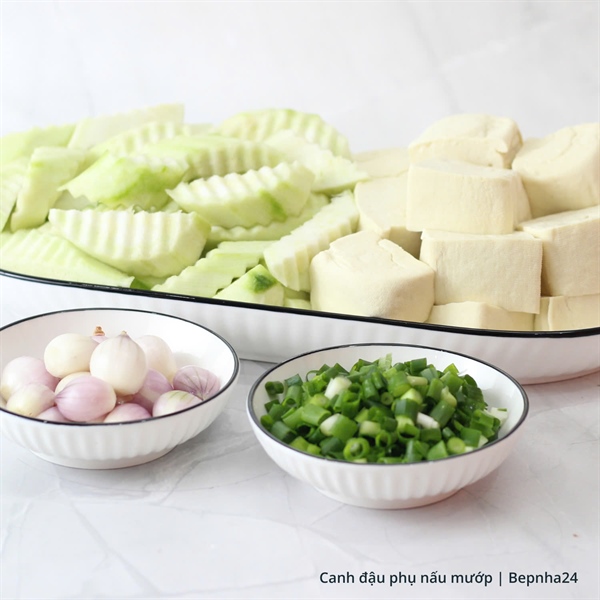Canh đậu phụ nấu mướp (Set)