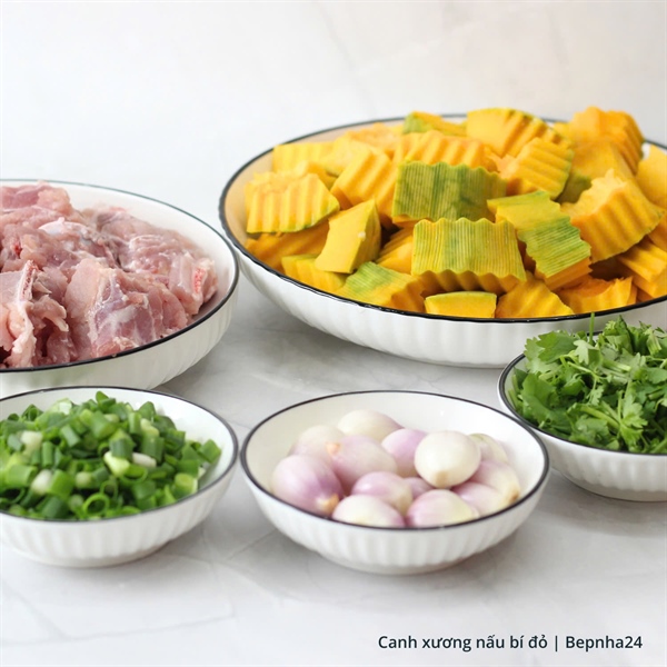 Canh xương nấu bí đỏ (Set)