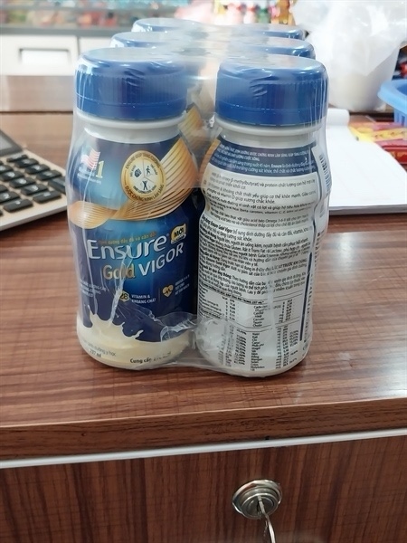 Sữa Ensure Gold hương vani 237ml