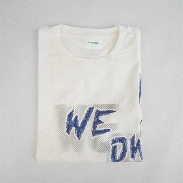 Áo thun trắng in chữ We own the night XL KG+