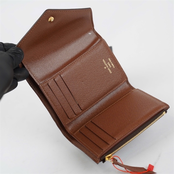 Ví LV hoa nâu gập 3 nút vàng (LT) KG+