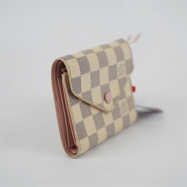 Ví LV ô vuông trắng gập 3 (LT) KG+