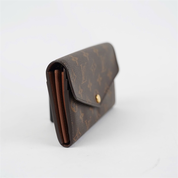 Ví LV hoa nâu nút vàng (LT) KG+