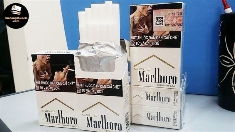 Thuốc lá Marlboro trắng