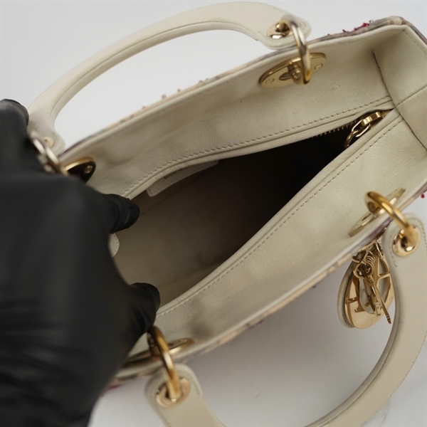 Túi Dior Lady trắng họa tiết đính cườm (04-MA-0129) szM (BQ) KG+