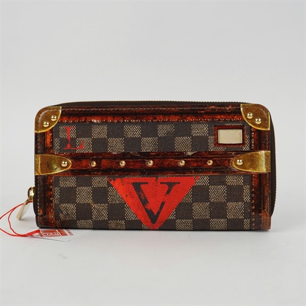 Ví LV ô vuông nâu in họa tiết gỗ +
