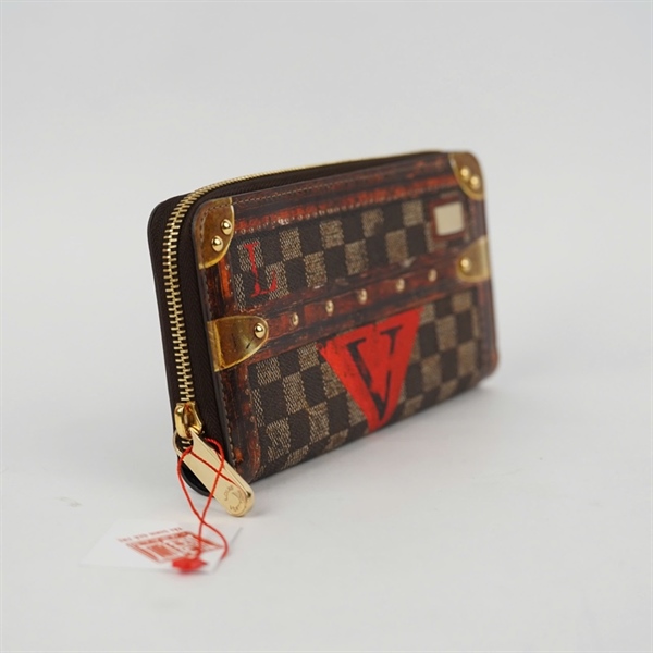 Ví LV ô vuông nâu in họa tiết gỗ +