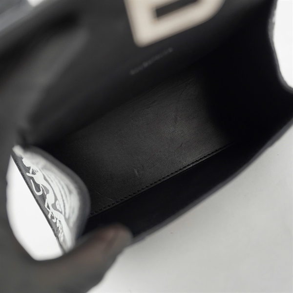 Túi Balenciaga đen in chữ trắng sz18 (BQ) KG+