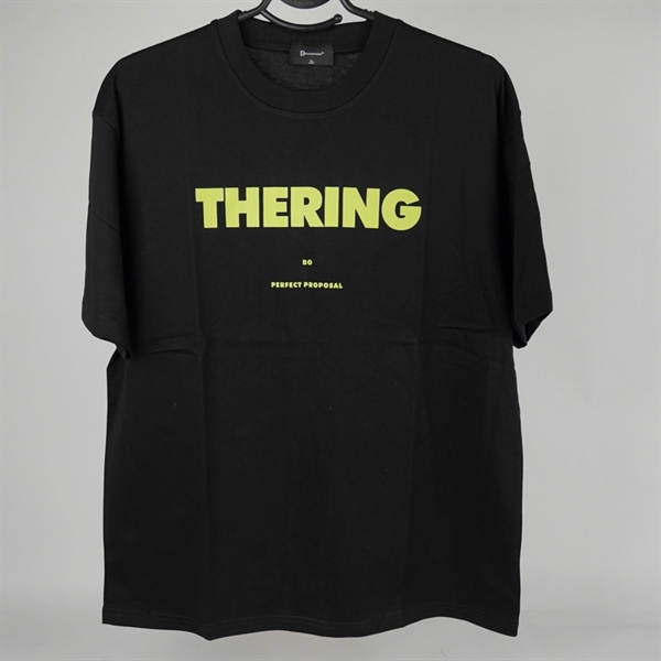 Áo thun đen in chữ THERING L KG+