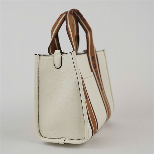 Túi Coach Handle trắng sz24 +