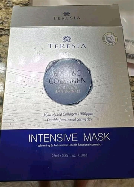Mặt nạ colagen xanh