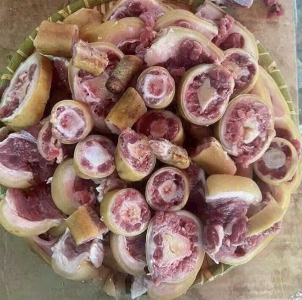 Đuôi bò cắt khúc túi 10*1kg