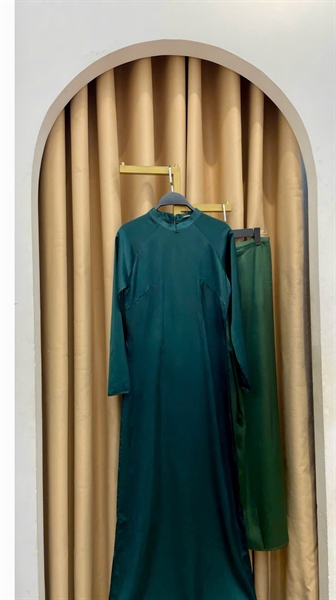 Áo dài truyền thống