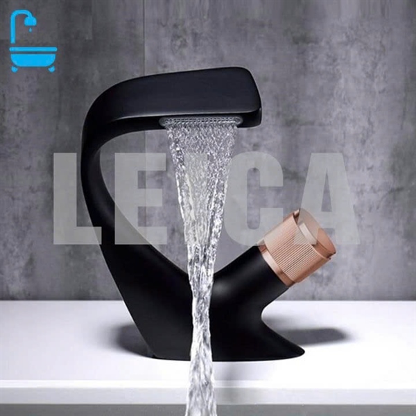 Vòi Lavabo Nóng Lạnh Sơn Tĩnh Điện Đen LEICA LC-256