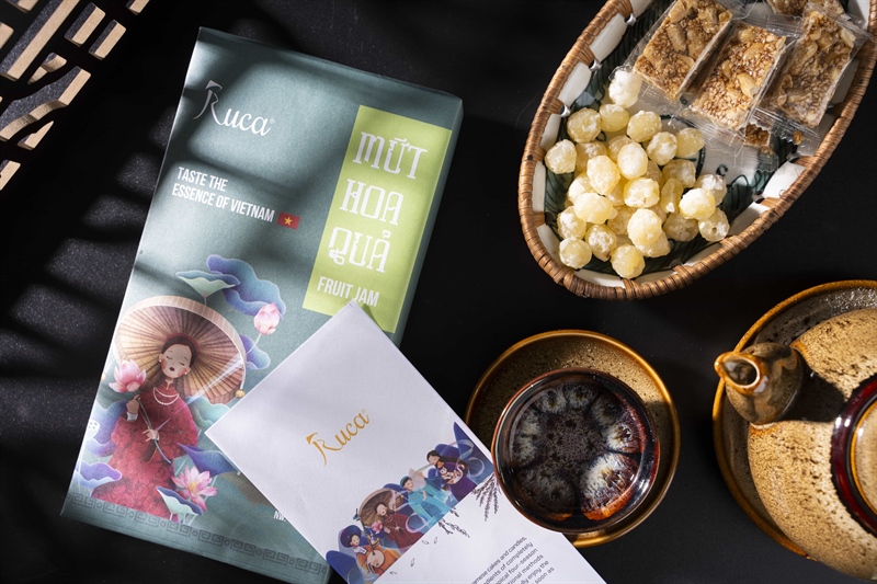 Hộp quà mứt hoa quả