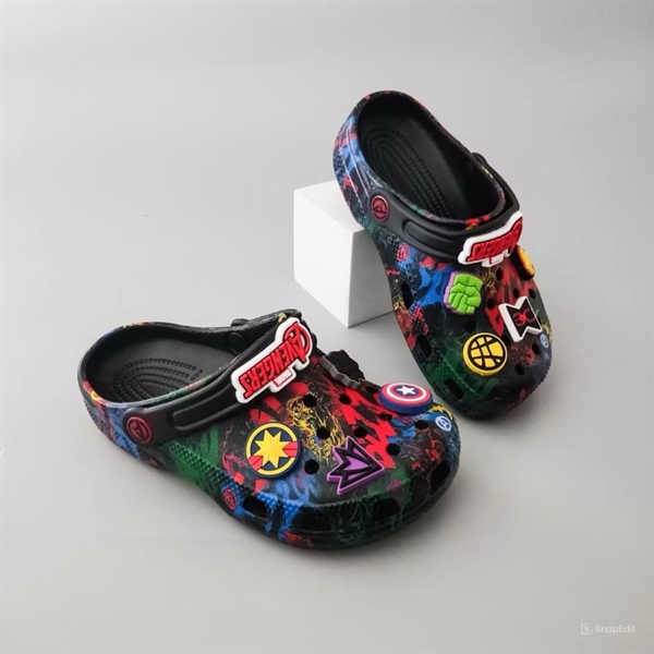 DÉP SỤC CROCS TRẺ EM AVENGER