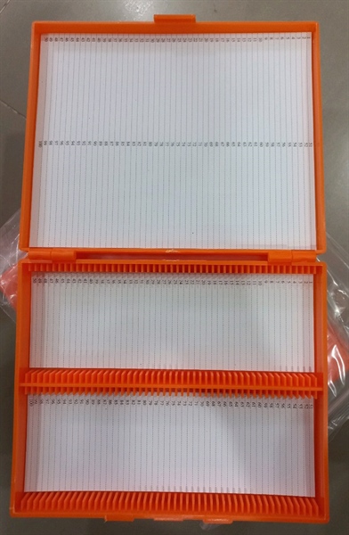 Hộp đựng lam kính 2