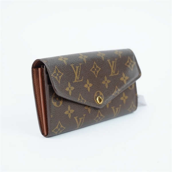 Ví LV hoa nâu nút vàng (LT) KG+