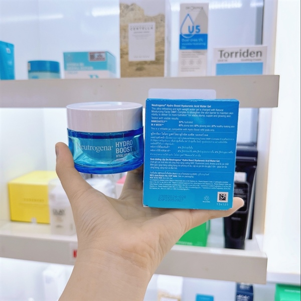 Kem dưỡng cấp nước cho Da dầu Neutrogena Hydro Boost Hyaluronic AcidWater Gel 50g