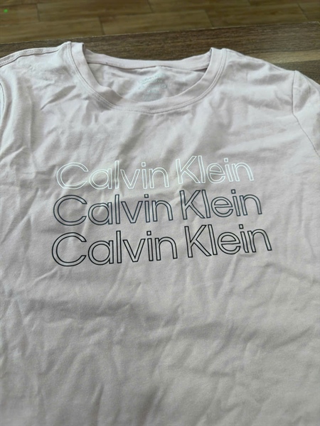 ÁO THUN CK NỮ M,L,XL TÍM, ĐEN HỒNG