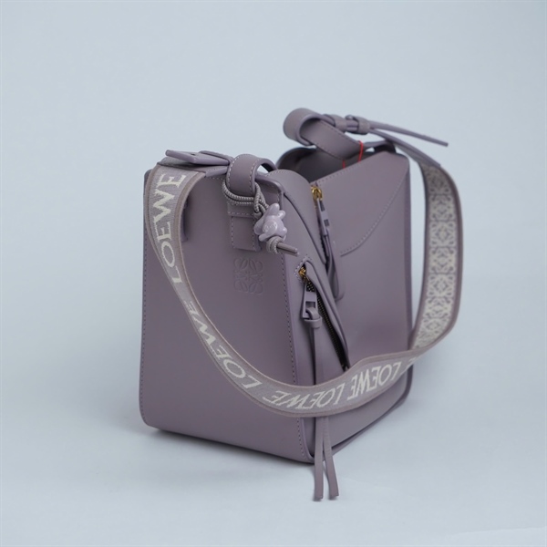 Túi Loewe tím sz20 (BQ) KG+