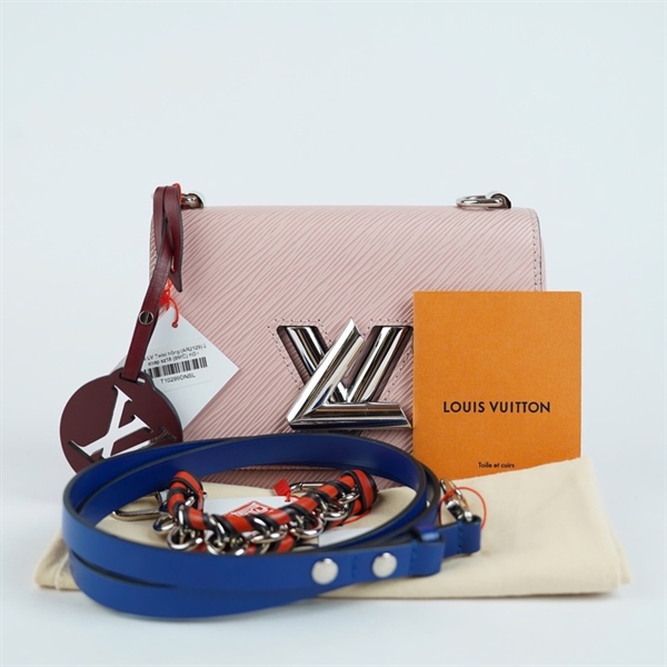 Túi LV Twist hồng (AR2129) 2 strap sz18 (BMC) KG+